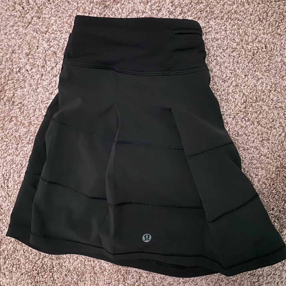 black lulu skirt
